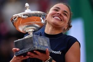 Il Foro Italico è azzurro: Jasmine Paolini è la regina di Roma 